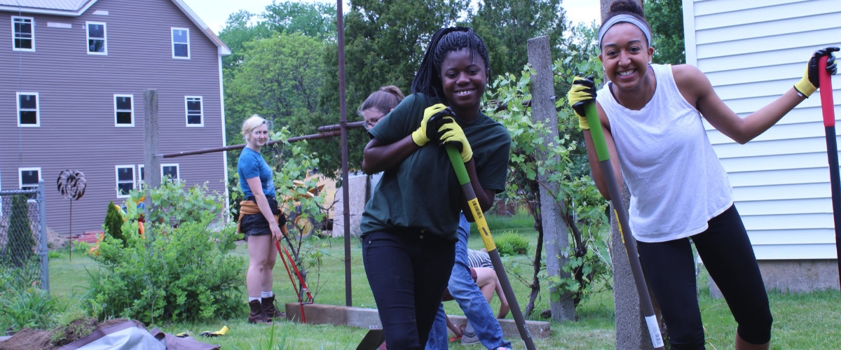 AmeriCorps Members paving the way for more affordable Youth Housing!